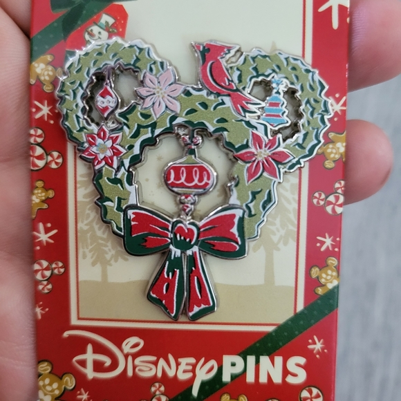 Shanghai Disney Pin 2022 - Picture 1 of 5